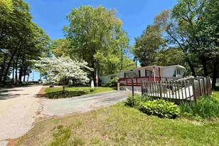 29 Brown Ave, Seabrook, NH 03874 - Photo 3