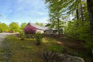 28 Wildwood Dr, Grantham, NH 03753 - Photo 33
