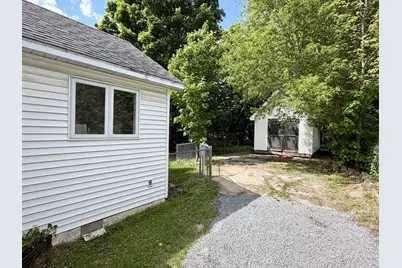 47 Upper Welden Street, St. Albans City,  05478 - Photo 7