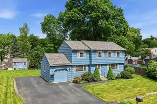 41 Nottingham Dr, Nashua, NH 03062 - Photo 3
