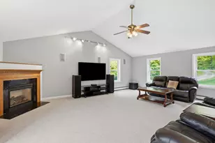 7077 Shaker Rd, Loudon, NH 03307 - Photo 15