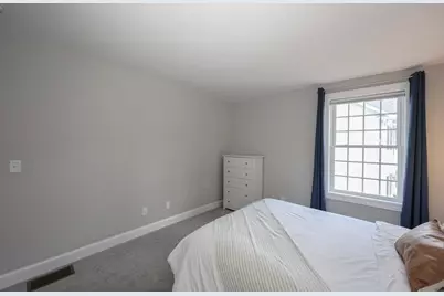 142 Brookview Drive, Hooksett, NH 03106 - Photo 7