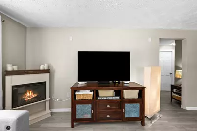 140 Rhode Island Avenue, Manchester, NH 03104 - Photo 11