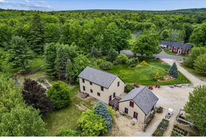 240 Sandown Road, Chester, NH 03036 - Photo 5