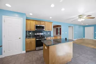 6 Dunnmoore Dr, Bow, NH 03304 - Photo 17