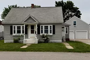 39 Lovewell St, Nashua, NH 03060 - Photo 1