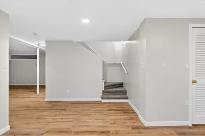 33 Acorn Street, Hartford, VT 05001 - Photo 23