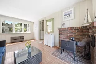 31 Westwood Cir, Dover, NH 03820 - Photo 5