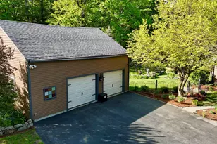 32 Sandown Rd, Danville, NH 03819 - Photo 5