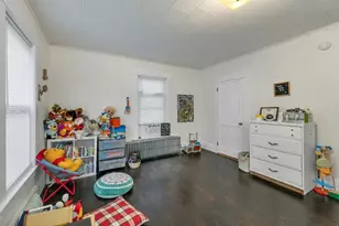 8 Lewis St, Laconia, NH 03246 - Photo 15
