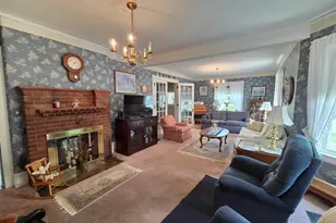 27 Crafts Ave, Lebanon, NH 03784 - Photo 9
