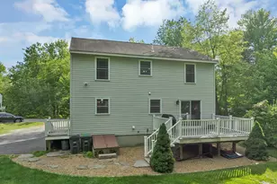 14 Doris Dr, Hooksett, NH 03106 - Photo 3