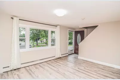 22 Greenwood Drive, Nashua, NH 03062 - Photo 5