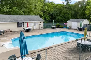 29 Olde Country Village Rd, Londonderry, NH 03053 - Photo 21