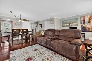 11 Sundown Dr, Derry, NH 03038 - Photo 9
