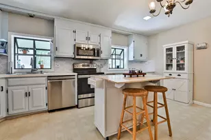 198 Wash Pond Rd, Hampstead, NH 03841 - Photo 3