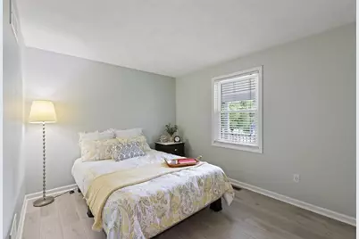 16 Locke Mill Drive, Litchfield, NH 03052 - Photo 21