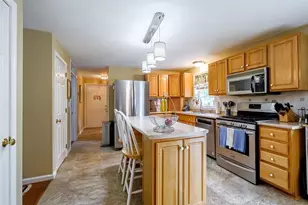96 Dublin Ave, Nashua, NH 03063 - Photo 11