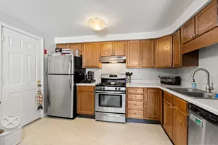50 Brookside Dr, Exeter, NH 03033 - Photo 5