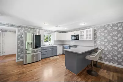 10 Hampton Towne Estate, Hampton, NH 03842 - Photo 5