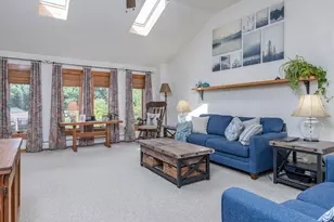 17 Island Pond Rd, Hampstead, NH 03841 - Photo 9
