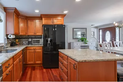 8 Ferncroft Drive, Nashua, NH 03063 - Photo 9