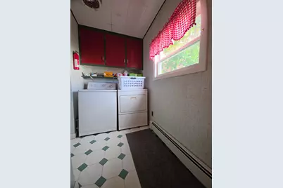 182 Madison Avenue, Berlin, NH 03570 - Photo 17