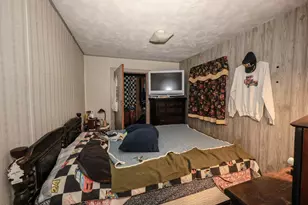 186 Peabody Ave, Manchester, NH 03109 - Photo 9