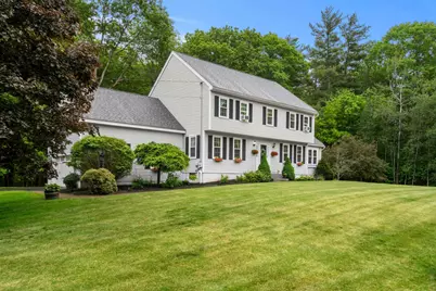 44 Brickyard Drive, Litchfield, NH 03052 - Photo 3