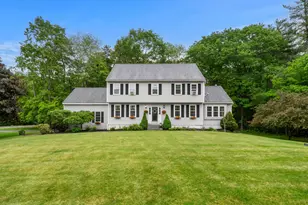 44 Brickyard Dr, Litchfield, NH 03052 - Photo 1