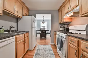 4 Louisburg Square, Nashua, NH 03060 - Photo 7