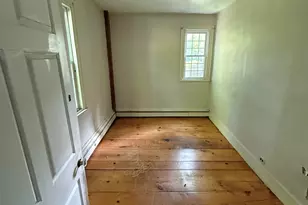 55 Chester St, Chester, NH 03036 - Photo 5