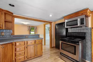 74 Glen St, Farmington, NH 03835 - Photo 15