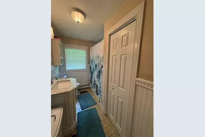 9 Doris Street, Derry, NH 03038 - Photo 9
