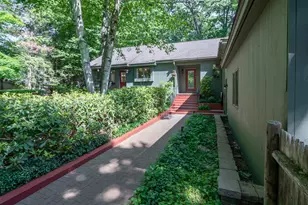 14 Wentworth St, Nashua, NH 03060 - Photo 3