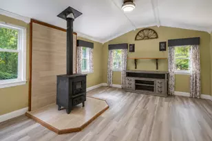 22 Susan St, Danville, NH 03819 - Photo 17