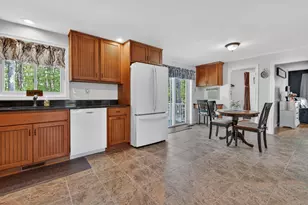 30 Royal Ln, Londonderry, NH 03053 - Photo 11