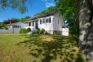 161 S Gray St, Manchester, NH 03103 - Photo 3