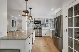 153 N Main St, Wolfeboro, NH 03894 - Photo 5