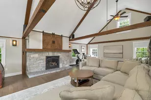 153 N Main St, Wolfeboro, NH 03894 - Photo 3