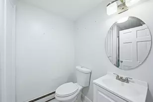 266 Main St, Sandown, NH 03873 - Photo 17