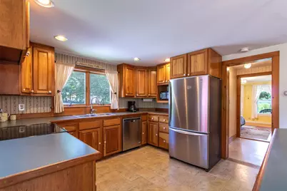 736 Pleasant Street, Newport City, VT 05855 - Photo 7