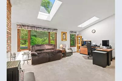19 Wedgewood Drive, Londonderry, NH 03053 - Photo 13