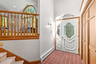 19 Wedgewood Dr, Londonderry, NH 03053 - Photo 3