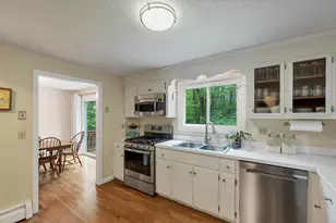 208 Liberty Hill Rd, Bedford, NH 03110 - Photo 9