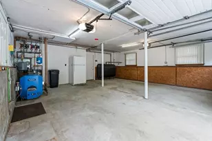 2 Harding Rd, Portsmouth, NH 03801 - Photo 33