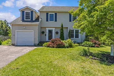 11 Dover Street, South Burlington, VT 05403 - Photo 1