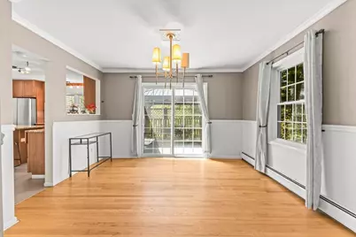 11 Dover Street, South Burlington, VT 05403 - Photo 13