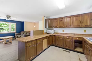 21 Greenfield Dr, Merrimack, NH 03054 - Photo 9