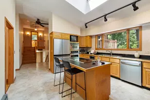6 Weston St, Derry, NH 03038 - Photo 11